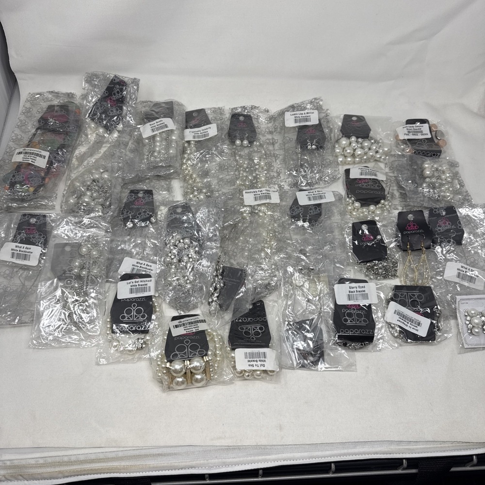 Paparazzi Costume Jewelry Lot of 25+ Items